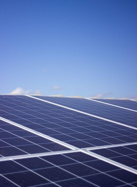 découvrez notre entreprise photovoltaïque spécialisée dans l'installation de panneaux solaires. profitez d'énergies renouvelables écologiques et économisez sur vos factures d'électricité tout en contribuant à la protection de l'environnement. contactez-nous pour un devis personnalisé et des solutions sur-mesure.