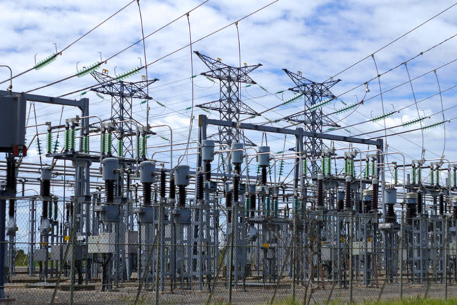 découvrez l'art de la fabrication d'électricité : explorez les techniques innovantes et durables pour produire de l'énergie, optimisez vos systèmes électriques et contribuez à un avenir plus vert.