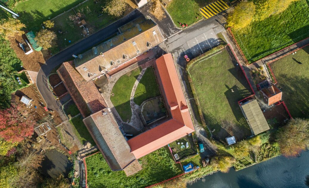 découvrez la richesse de la nature à la ferme, un lieu où l'agriculture durable et les animaux s'épanouissent. profitez d'activités, de produits locaux et d'une expérience authentique en plein air.