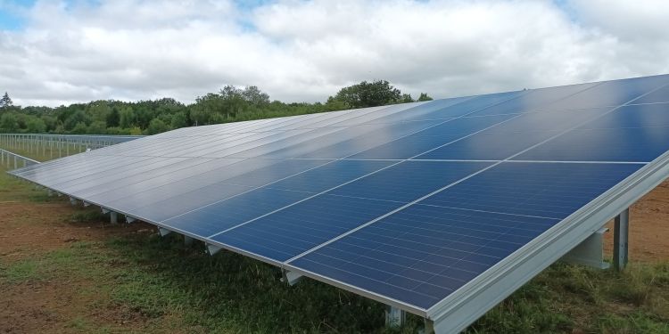 découvrez nos solutions de financement pour l'installation de panneaux photovoltaïques. profitez d'un accompagnement personnalisé et de conditions attractives pour investir dans l'énergie solaire et réduire vos factures d'électricité tout en contribuant à la transition énergétique.