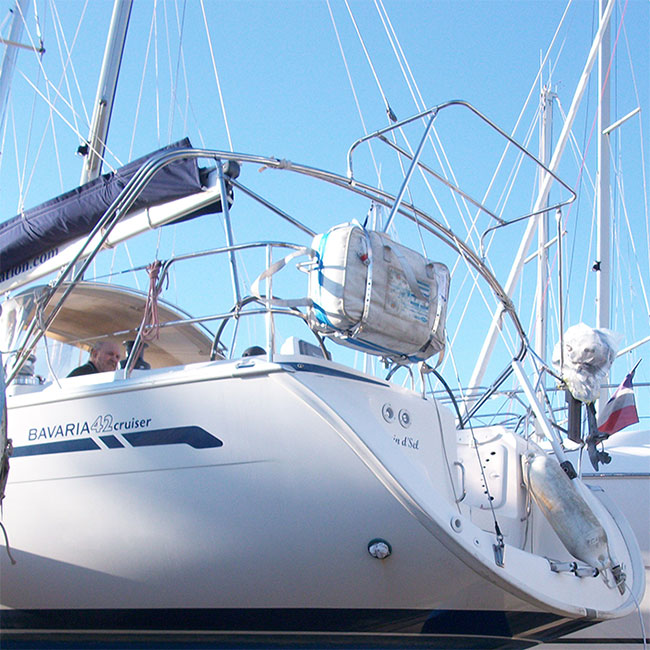 découvrez nos solutions de fixation solaire pour bateau, alliant innovation et performance. optimisez l'énergie de votre embarcation avec des systèmes de montage adaptés, garantissant résistance et sécurité en mer.
