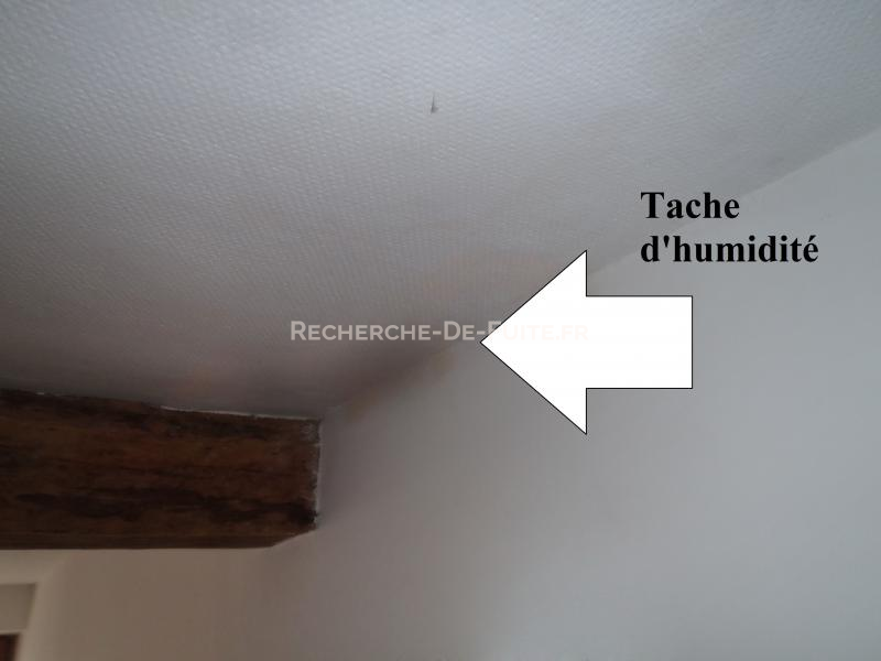 découvrez les causes et solutions pour une fuite de plafond. protégez votre maison des dégâts des eaux et apprenez à identifier rapidement les problèmes pour préserver votre intérieur.