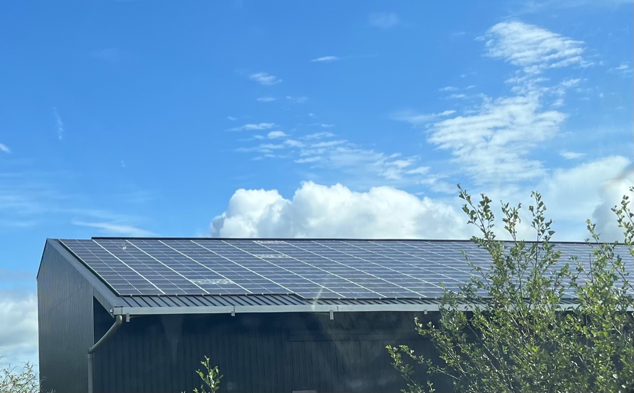 découvrez comment protéger vos panneaux solaires des intempéries avec des solutions efficaces contre la grêle. assurez la longévité et l'efficacité de votre installation photovoltaïque grâce à nos conseils et astuces.
