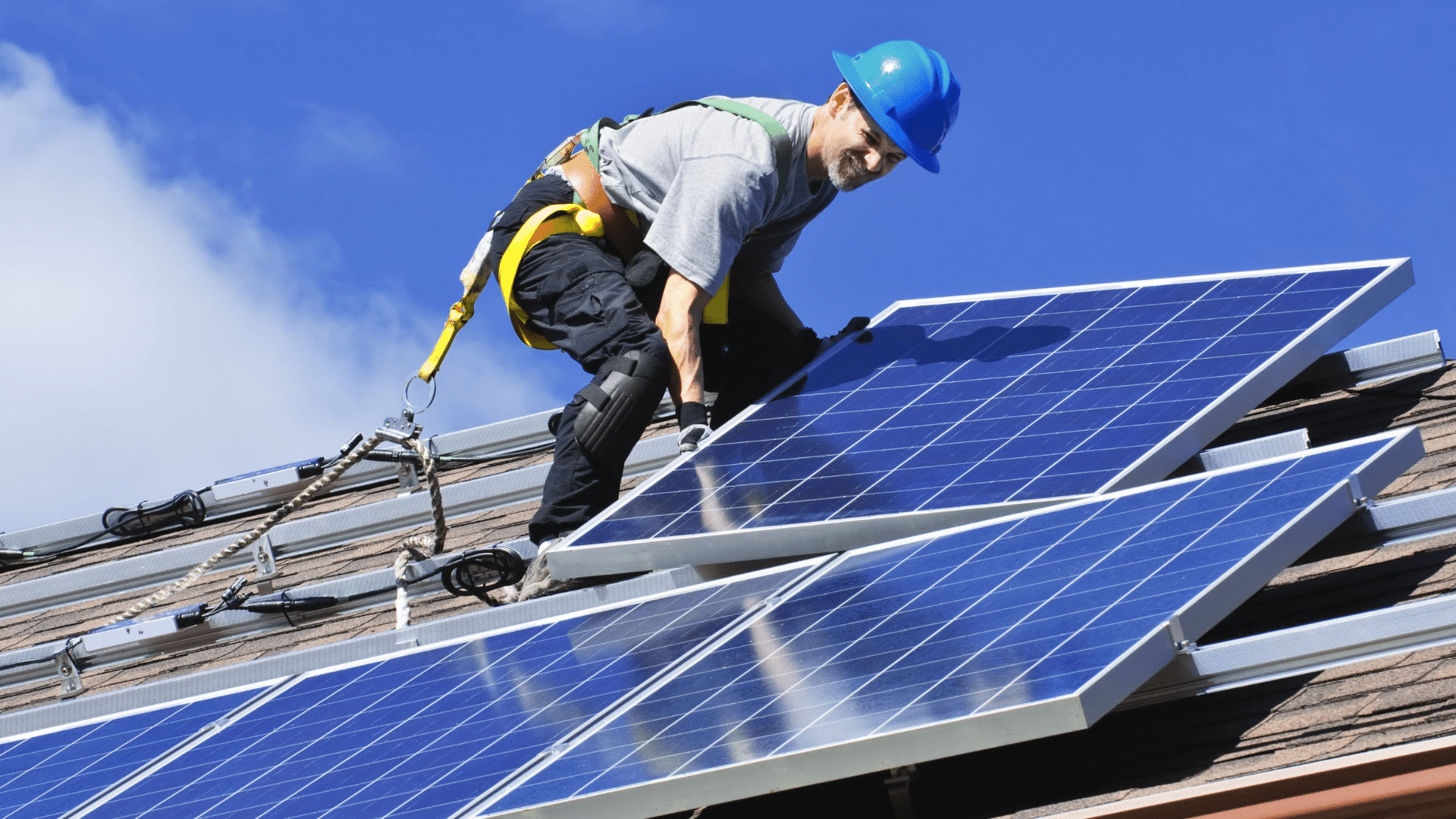 découvrez notre guichet photovoltaïque, une plateforme dédiée à vous accompagner dans vos projets d'énergie solaire. accédez à des informations, des conseils et des solutions personnalisées pour optimiser votre installation photovoltaïque et bénéficier des aides disponibles.