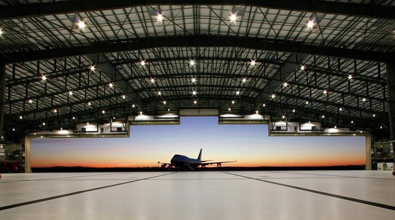 découvrez notre hangar spacieux et polyvalent, idéal pour le stockage de vos biens, l'organisation d'événements ou comme espace de travail. profitez d'une structure sécurisée et facilement accessible, adaptée à vos besoins professionnels et personnels.