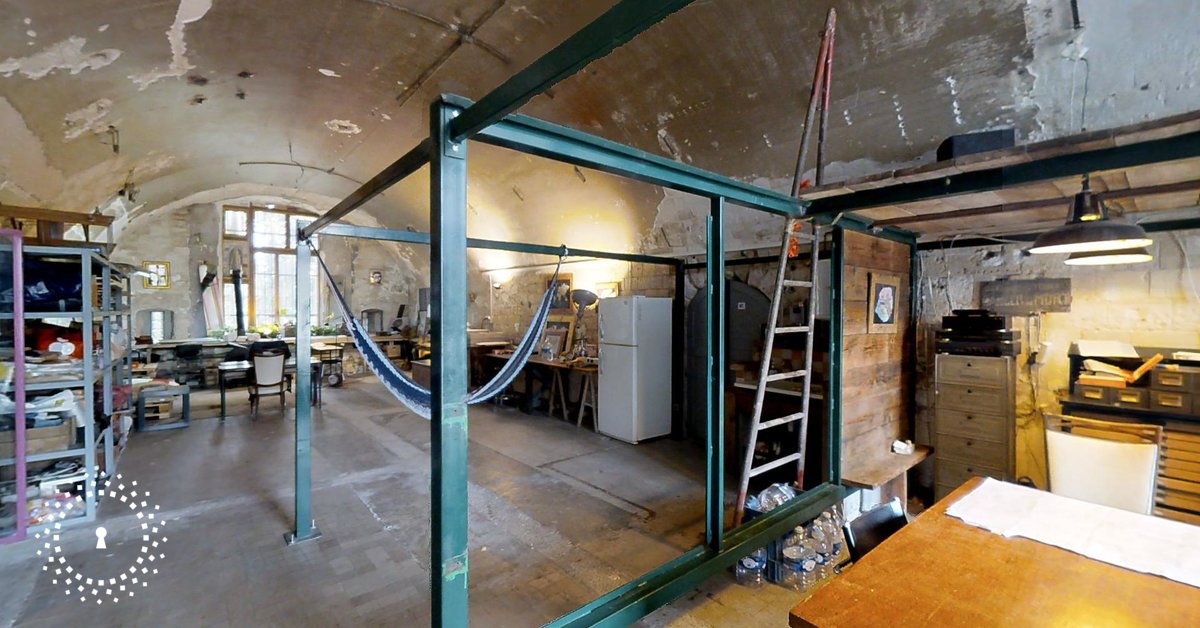 découvrez notre hangar à louer, idéal pour le stockage, les projets industriels ou les activités commerciales. situé dans un emplacement stratégique, cet espace spacieux offre des installations modernes et un accès facile. contactez-nous pour plus d'informations et planifiez une visite dès aujourd'hui !