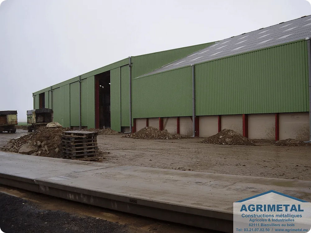 découvrez nos hangars agricoles en hauts-de-france, conçus pour répondre aux besoins des agriculteurs. offrant robustesse, adaptabilité et espace de stockage optimal, nos structures soutiennent votre activité agricole tout en assurant une protection efficace de vos équipements et récoltes.