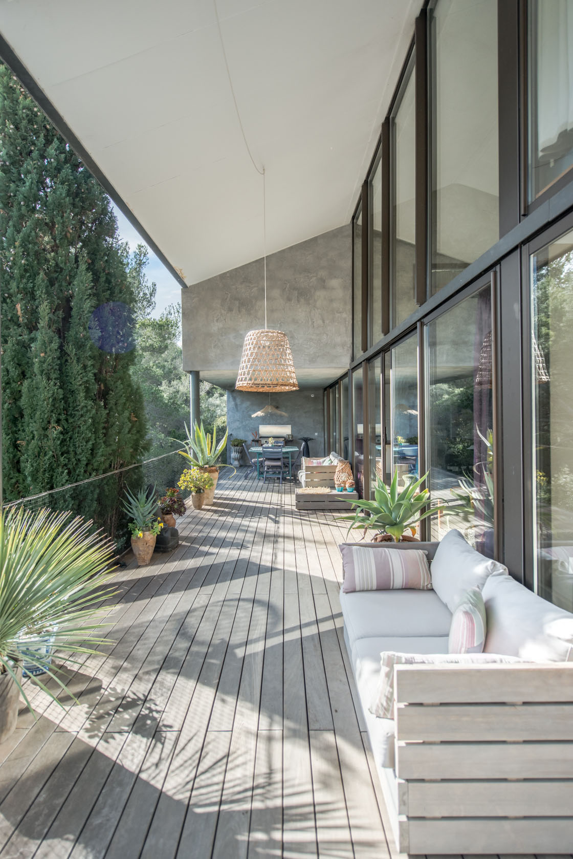découvrez les avantages d'un hangar habitabilité : un espace polyvalent alliant confort et fonctionnalité, idéal pour vivre, travailler ou entreposer. explorez des solutions innovantes pour transformer votre espace en un véritable lieu de vie.