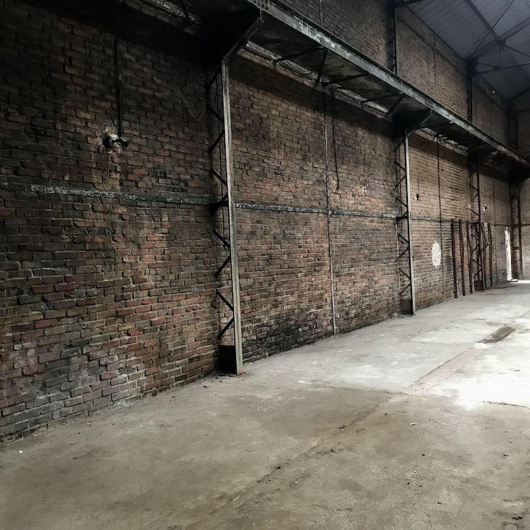 découvrez nos hangars en île-de-france, adaptés à vos besoins de stockage et d'activité. espaces sécurisés et accessibles, idéaux pour professionnels et particuliers. obtenez des solutions sur mesure !