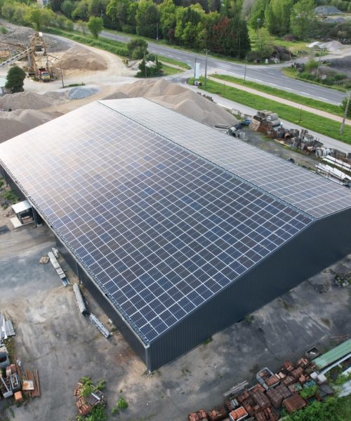 découvrez les avantages des hangars photovoltaïques, une solution innovante et écologique pour produire de l'énergie solaire tout en optimisant l'espace de stockage. idéaux pour les entreprises soucieuses de leur empreinte carbone, ces hangars permettent d'allier durabilité et rentabilité.