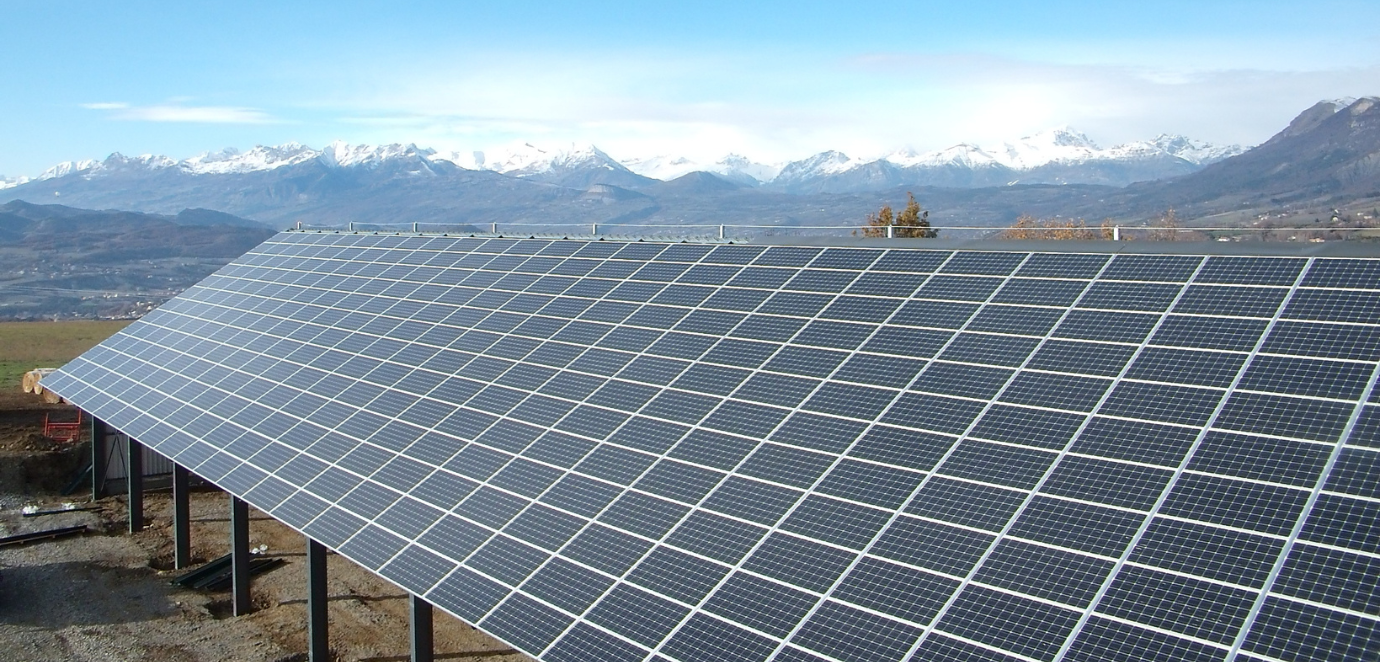 découvrez les avantages d'un hangar photovoltaïque, une solution innovante alliant protection des véhicules et production d'énergie solaire. réduisez vos factures d'électricité tout en participant à la transition énergétique.