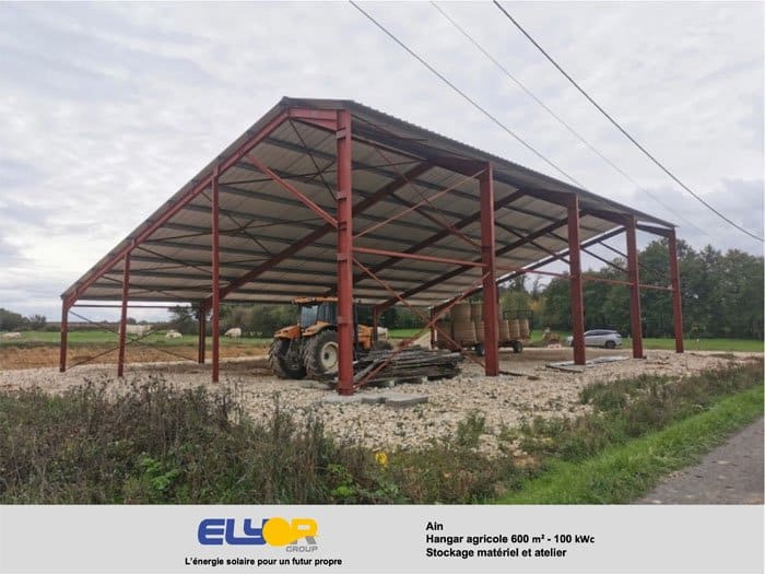 découvrez notre hangar photovoltaïque de 100 kwc, une solution innovante pour produire de l'énergie renouvelable tout en optimisant l'espace. idéal pour les entreprises souhaitant réduire leur empreinte carbone et réaliser des économies sur leurs factures d'électricité. optez pour une installation durable et performante, alliant écologie et économie.