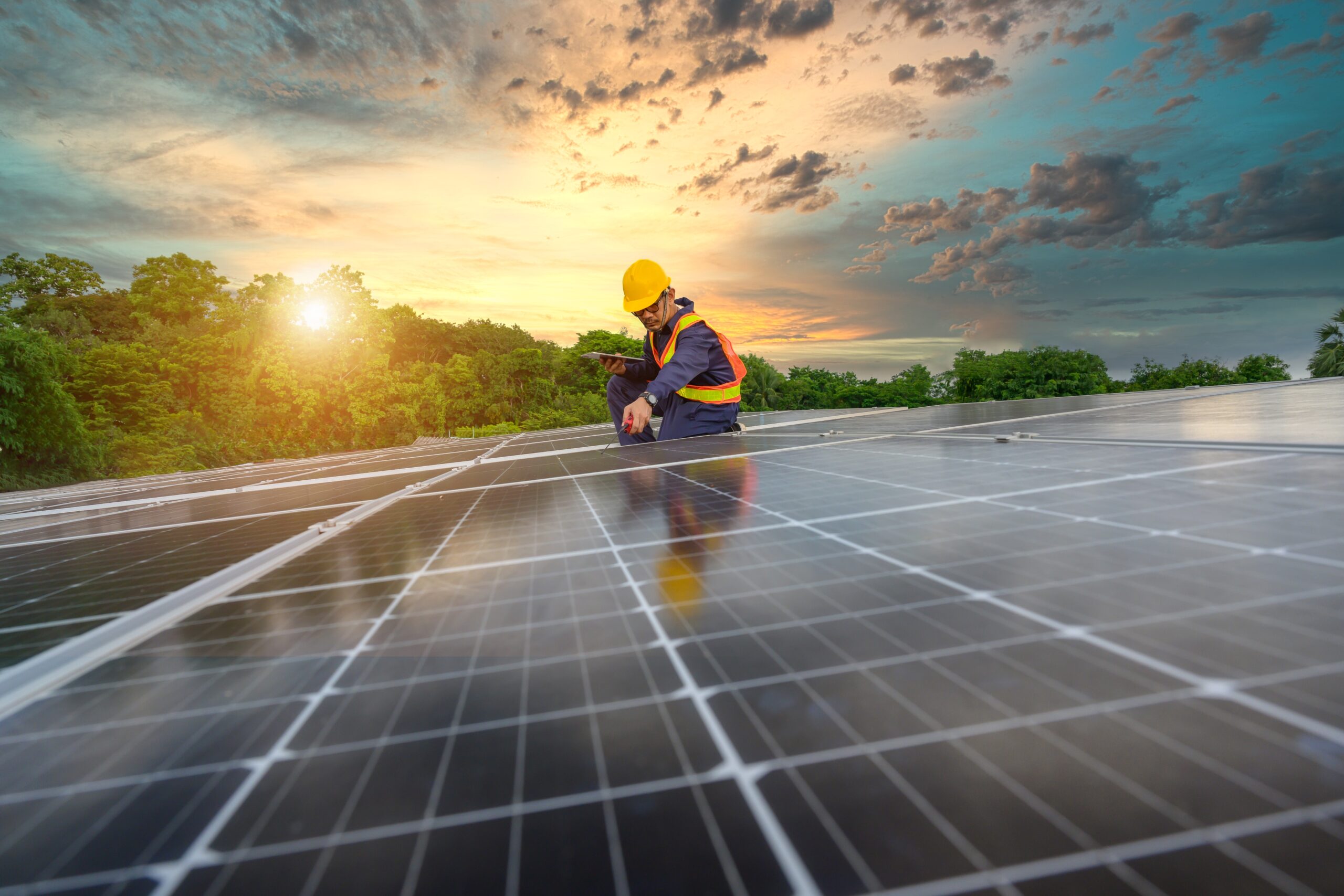 découvrez l'historique fascinant de l'énergie solaire, de ses premières utilisations à son développement moderne. plongez dans l'évolution des technologies solaires, les avancées scientifiques et les enjeux environnementaux liés à cette source d'énergie renouvelable incontournable.