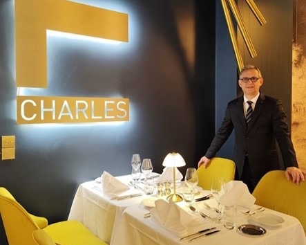 découvrez l'univers de l'hôtellerie avec nos services exclusifs, des établissements de luxe aux options économiques. profitez d'un séjour inoubliable grâce à un service impeccable et des offres adaptées à tous les budgets.