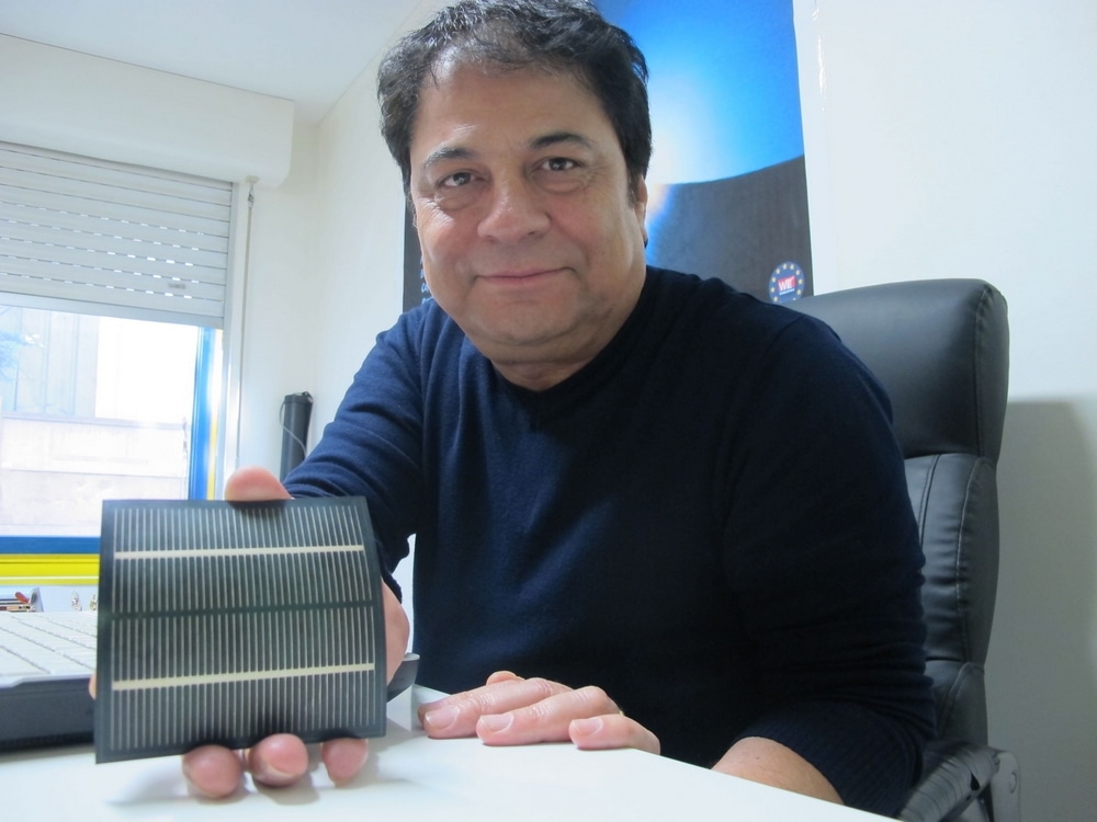 découvrez le métier d'ingénieur solaire, un professionnel clé qui conçoit et met en œuvre des solutions d'énergie renouvelable. explorez ses compétences, ses défis et son rôle essentiel dans la transition énergétique.