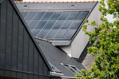découvrez nos services d'installation photovoltaïque en bretagne. profitez d'une énergie renouvelable et économisez sur vos factures électriques grâce à nos experts en panneaux solaires. contactez-nous pour un devis personnalisé!