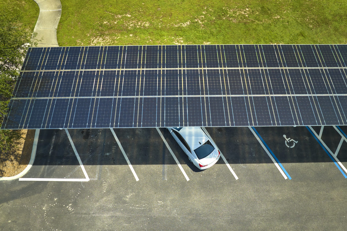 découvrez comment installer une ombrière photovoltaïque pour allier protection solaire et production d'énergie renouvelable. optimisez votre espace extérieur tout en contribuant à la transition énergétique.