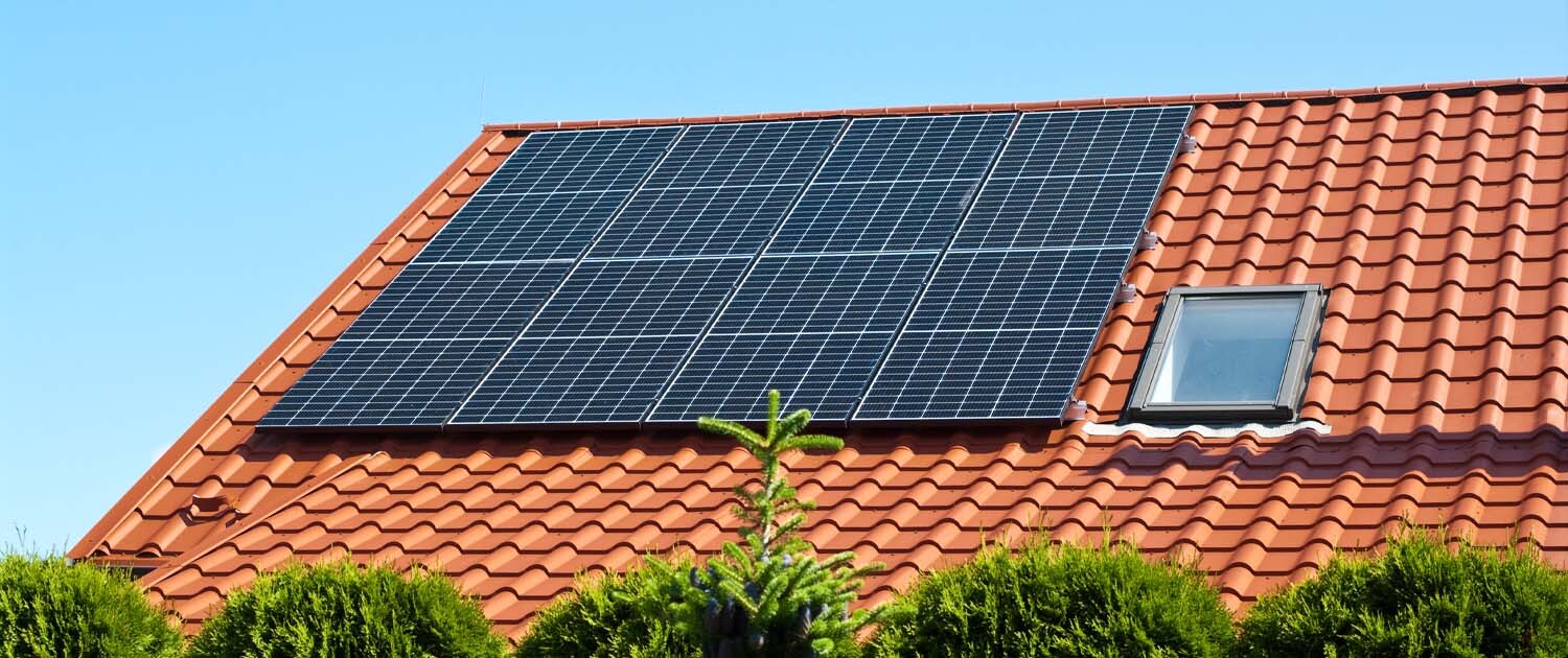 découvrez comment installer des panneaux solaires chez vous pour réduire vos factures d'énergie et contribuer à la protection de l'environnement. profitez de conseils pratiques et d'informations sur les réglementations pour réussir votre projet éco-responsable.