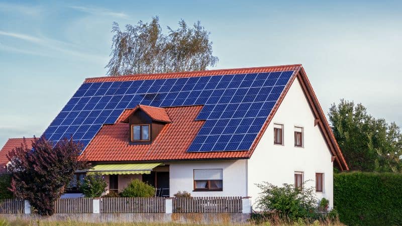 découvrez l'importance de l'énergie solaire et ses avantages écologiques. apprenez comment l'énergie solaire peut réduire vos factures d'électricité tout en préservant notre planète. explorez les technologies innovantes et les opportunités d'investissement dans le secteur solaire.