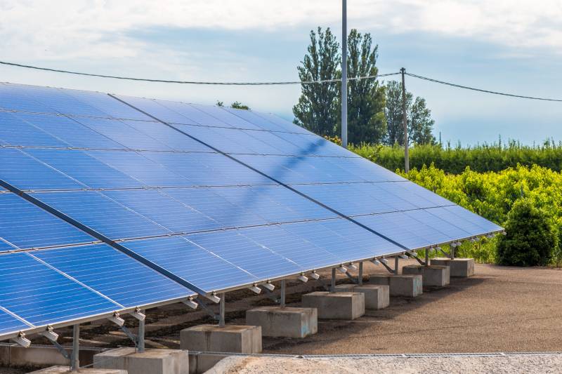 découvrez comment investir dans des panneaux solaires pour réduire vos factures d'énergie et contribuer à la protection de l'environnement. profitez des subventions et des avantages fiscaux tout en augmentant la valeur de votre propriété.