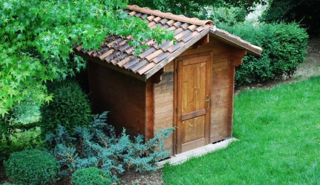 découvrez notre kit solaire pour abri, une solution énergétique écologique idéale pour alimenter vos espaces extérieurs. facile à installer, ce kit vous permet d'exploiter l'énergie solaire tout en protégeant vos appareils de la météo. parfait pour les abris de jardin, les chalets ou les garages, il allie performance et durabilité.