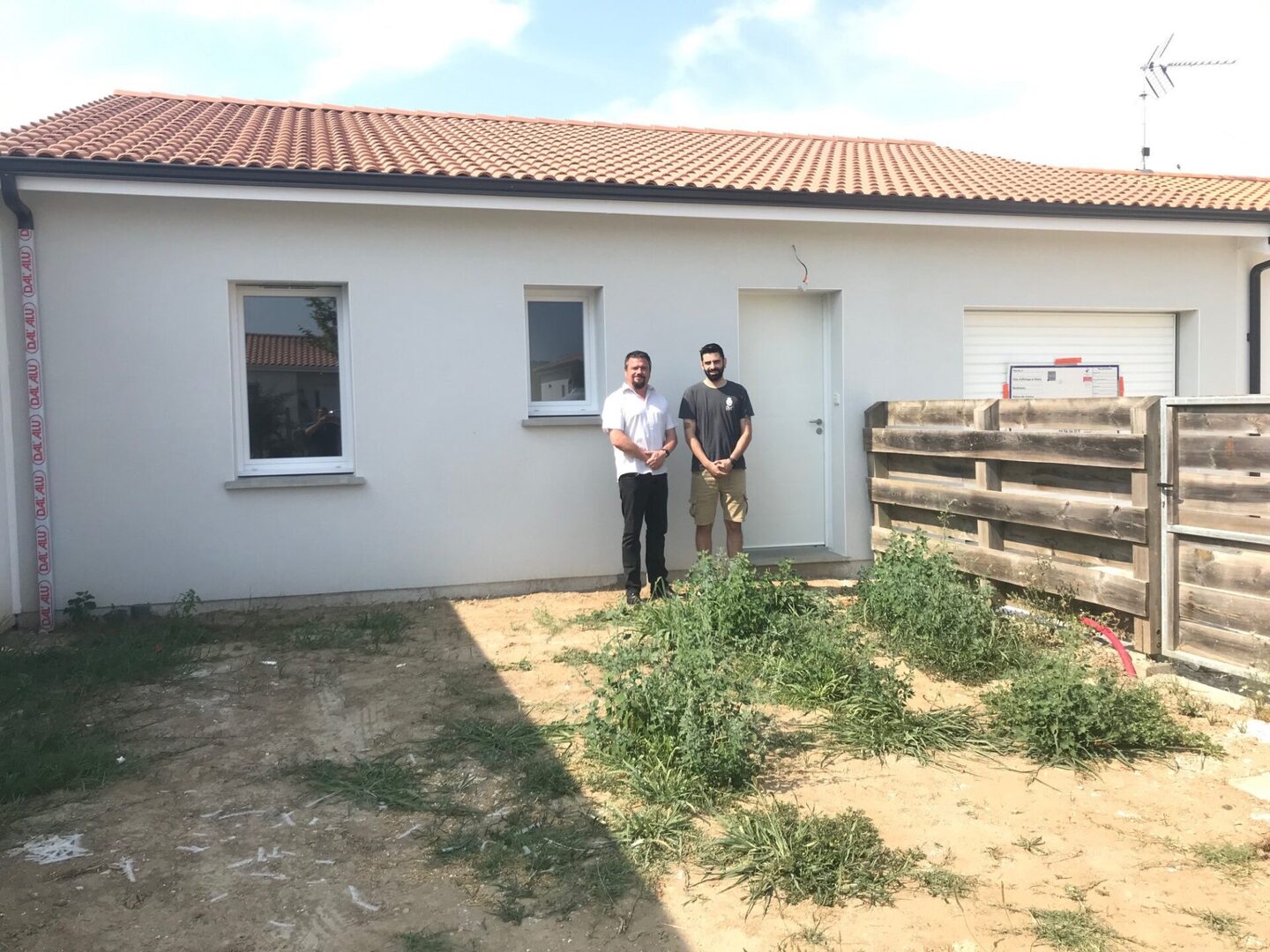 découvrez nos options de location de bâtiments agricoles, idéales pour vos besoins d'exploitation. profitez d'espaces modernes et adaptés, conçus pour optimiser votre activité agricole. contactez-nous pour plus d'informations!