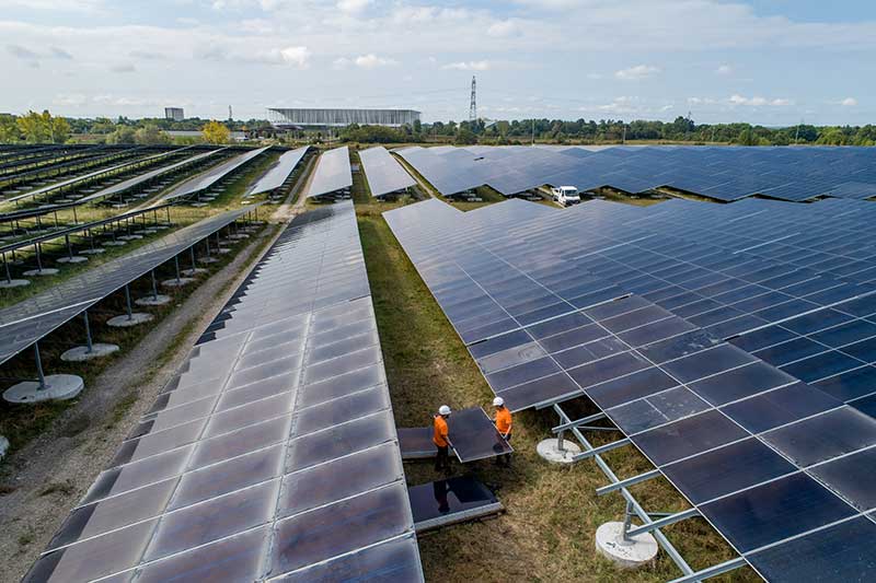 découvrez notre service de location de terrain pour panneaux solaires, idéal pour les projets d'énergie renouvelable. optimisez votre rendement énergétique tout en contribuant à la transition écologique. contactez-nous pour en savoir plus!