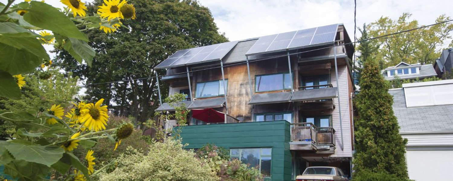 découvrez comment construire une maison autonome en énergie, alliant confort et durabilité. explorez les solutions innovantes pour réduire votre empreinte carbone et vivre de manière indépendante grâce aux énergies renouvelables.