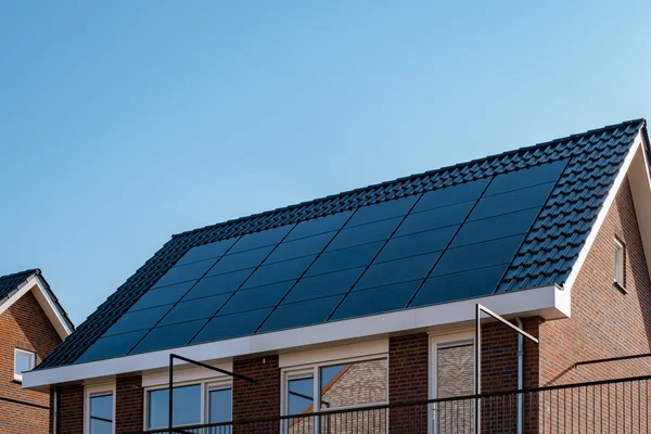 découvrez notre sélection des meilleurs panneaux solaires du marché pour maximiser votre production d'énergie verte. comparez les performances, l'efficacité et le rapport qualité-prix afin de faire le meilleur choix pour votre installation photovoltaïque.