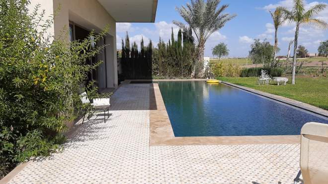 découvrez comment optimiser l'orientation de votre maison au maroc pour bénéficier d'un confort thermique et lumineux optimal. profitez de conseils pratiques et d'astuces pour tirer parti des spécificités climatiques marocaines.