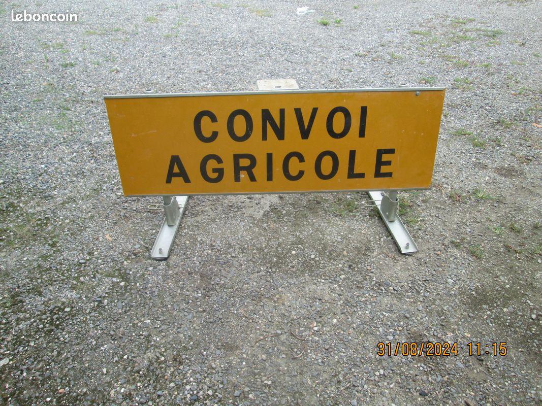 découvrez notre sélection de panneaux agricoles, conçus pour optimiser la gestion de vos exploitations. offrant durabilité et efficacité, nos panneaux s'adaptent à tous les besoins des agriculteurs modernes.