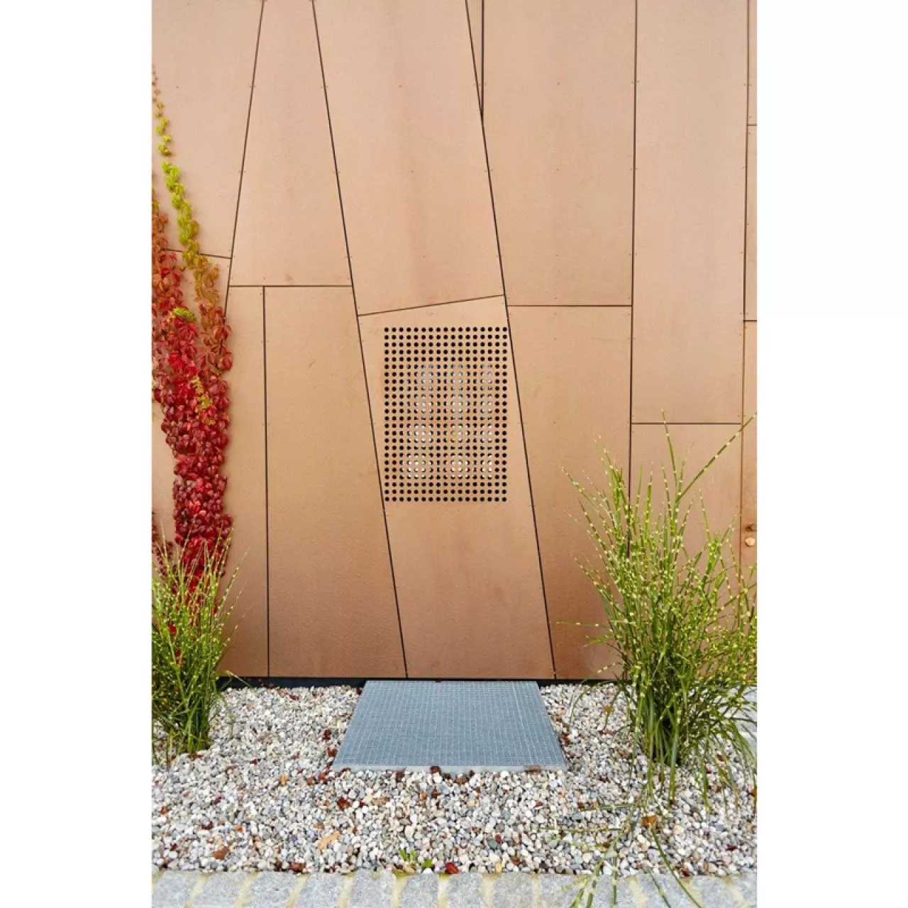 découvrez notre gamme de panneaux façade, idéaux pour embellir et protéger vos bâtiments. offrant un large choix de styles et de matériaux, nos panneaux allient esthétisme et durabilité. parfaits pour des projets de rénovation ou de construction neuve.
