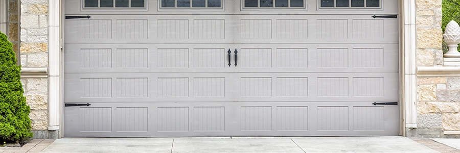 découvrez notre sélection de panneaux de garage, alliant fonctionnalité et esthétisme. offrez à votre espace de rangement une touche moderne et sécurisée tout en optimisant l'accès et l'organisation. idéal pour tous vos besoins de stockage.