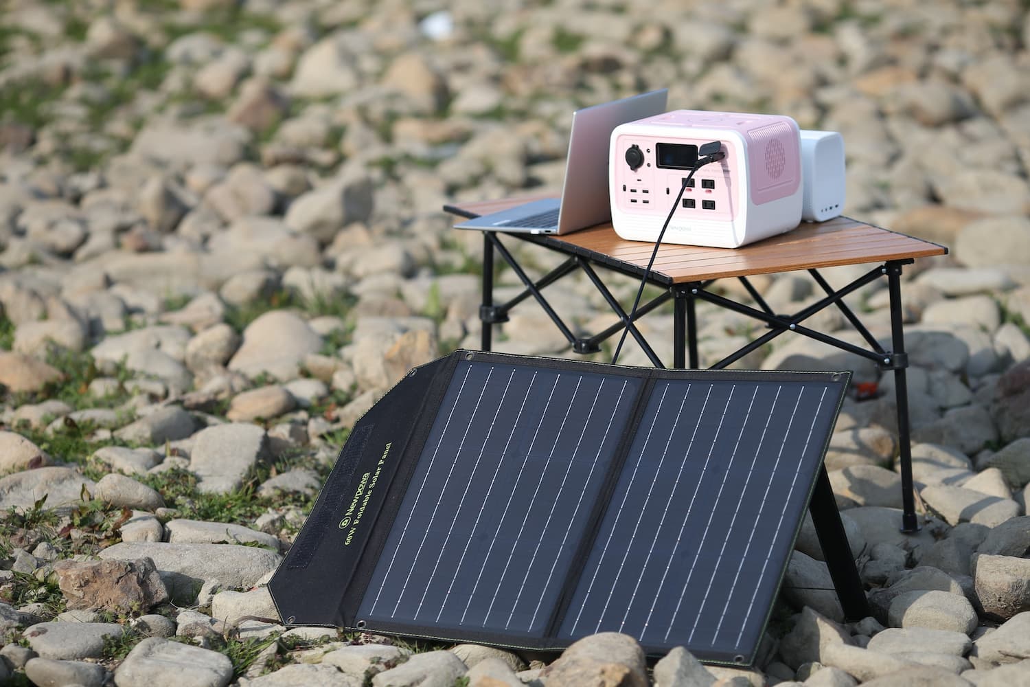 découvrez les avantages des panneaux solaires : une solution écologique et économique pour produire votre propre électricité, réduire votre empreinte carbone et réaliser des économies sur vos factures énergétiques. optez pour une énergie renouvelable et participez à la transition énergétique !