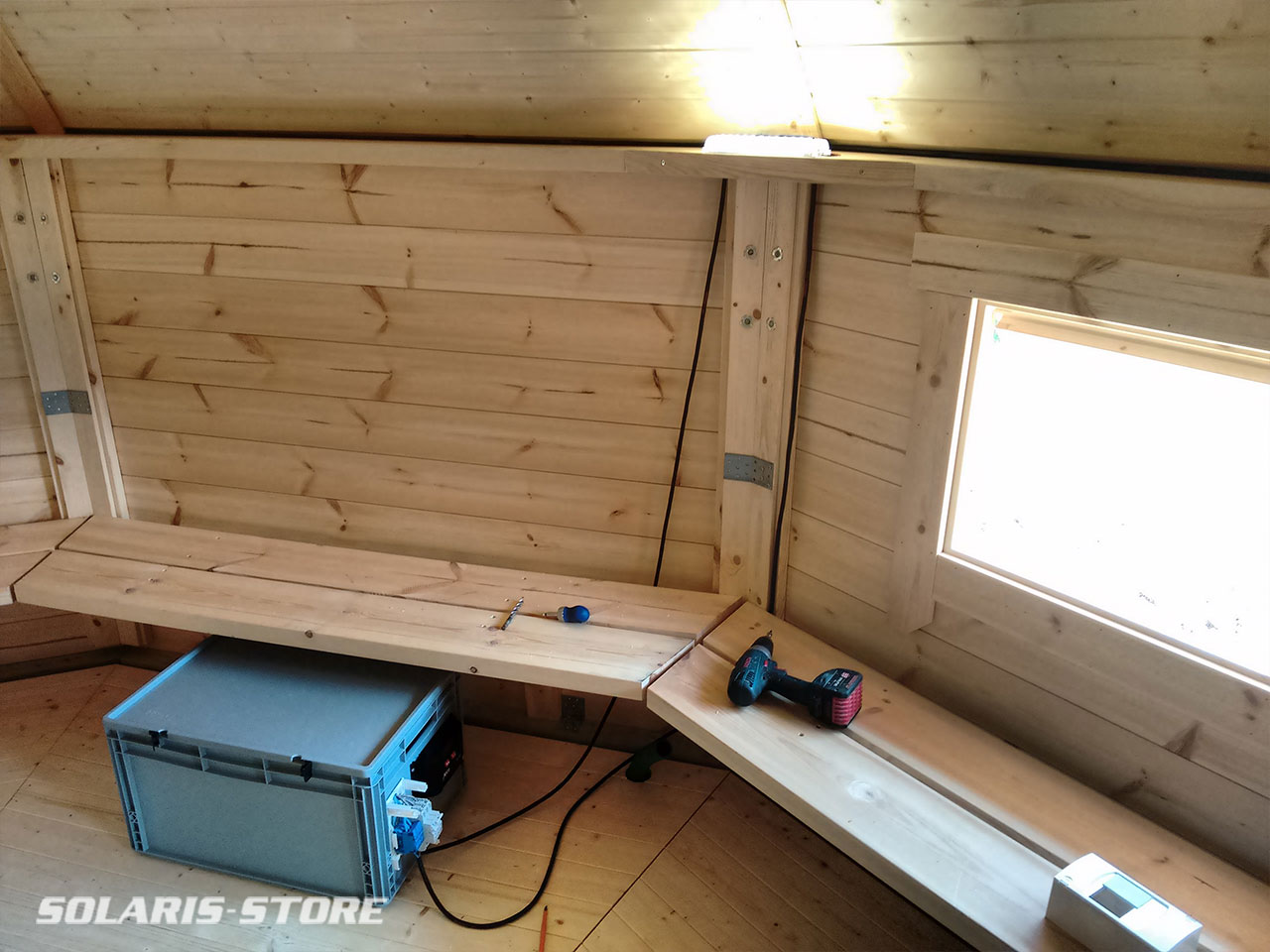découvrez comment installer des panneaux solaires pour votre cabane afin de profiter d'une énergie renouvelable et autonome. optimisez votre confort tout en préservant l'environnement avec nos conseils pratiques et solutions adaptées.