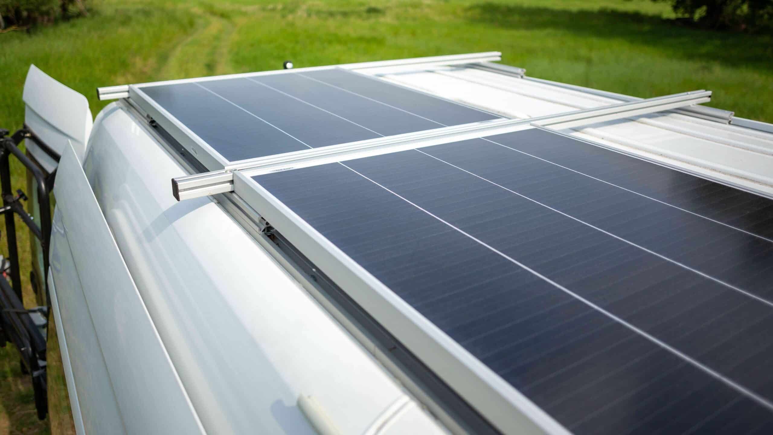 découvrez les meilleurs panneaux solaires pour camping-car, idéaux pour vos aventures en plein air. profitez d'une autonomie énergétique, d'un respect de l'environnement et d'un confort optimal lors de vos voyages.