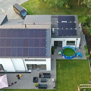 découvrez des panneaux solaires alliant esthétique et performance pour embellir votre espace tout en réalisant des économies d'énergie. optez pour une solution écologique et moderne avec nos modèles de panneaux solaires design, parfaits pour intégrer harmonieusement à votre maison.
