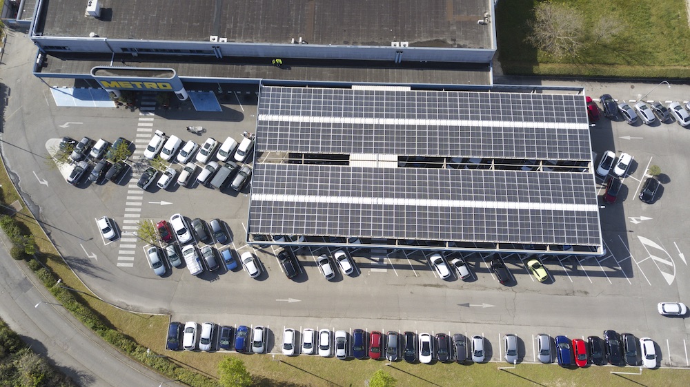 découvrez notre large sélection de panneaux solaires spécialement conçus pour les entrepôts. optimisez votre consommation énergétique, réduisez vos coûts et participez à une démarche écologique tout en profitant d'une installation simple et efficace.