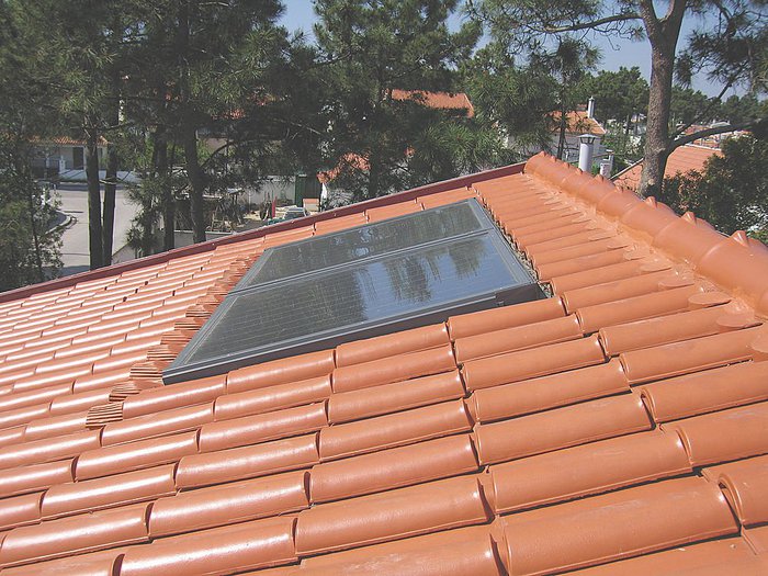 découvrez les avantages des panneaux solaires intégrés, une solution innovante et esthétique pour produire de l'énergie renouvelable. optez pour une installation discrète et performante qui s'harmonise parfaitement avec votre architecture et réduit votre empreinte carbone.