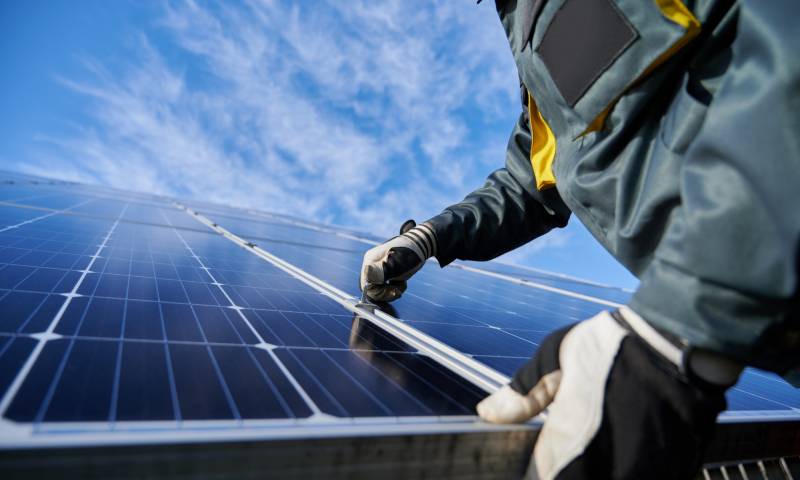 découvrez les avantages des panneaux solaires installés à l'ouest : une solution énergétique durable pour maximiser la production d'électricité grâce à l'ensoleillement optimal. optez pour une énergie renouvelable et réduisez vos factures tout en préservant l'environnement.