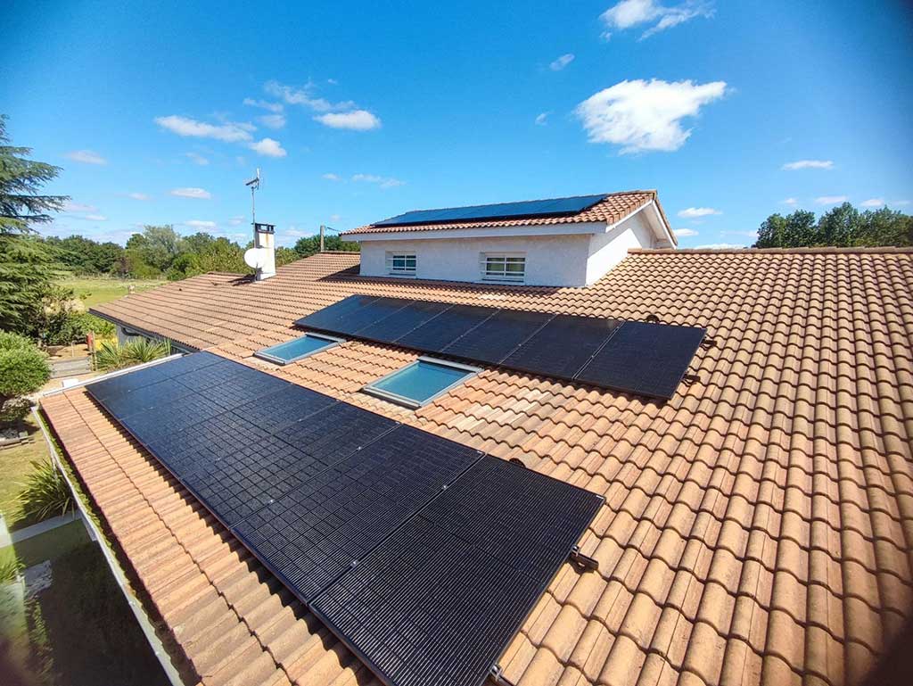 découvrez comment un panneau solaire peut transformer votre maison en une source d'énergie durable. économisez sur vos factures d'électricité tout en contribuant à la protection de l'environnement grâce à nos solutions adaptées aux particuliers.