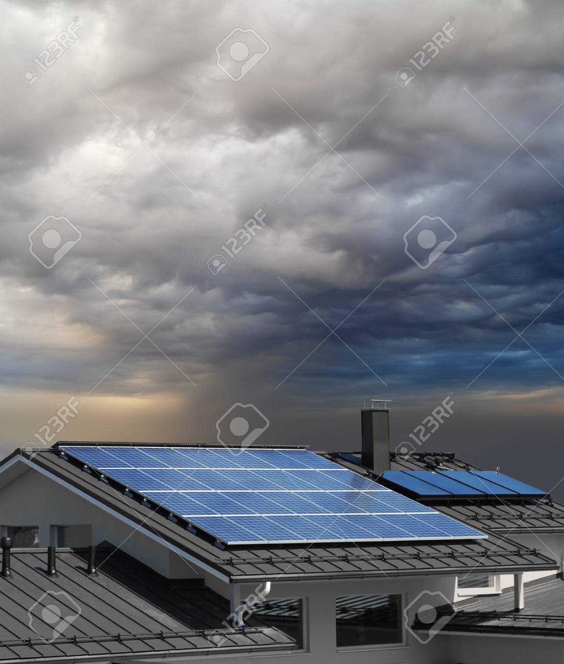découvrez comment les panneaux solaires fonctionnent même sous la pluie et apprenez sur leur efficacité, leur durabilité et les technologies innovantes qui garantissent une production d'énergie optimale, quelles que soient les conditions météorologiques.