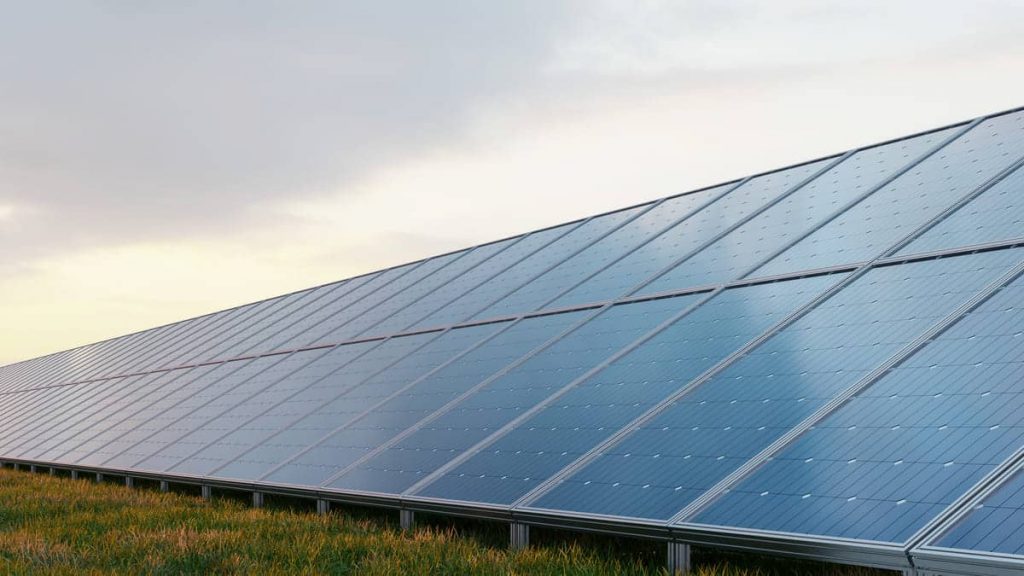 découvrez les avantages des panneaux solaires au sol pour optimiser la production d'énergie renouvelable. explorez nos solutions écologiques, performantes et adaptées à vos besoins énergétiques, tout en contribuant à la protection de l'environnement.