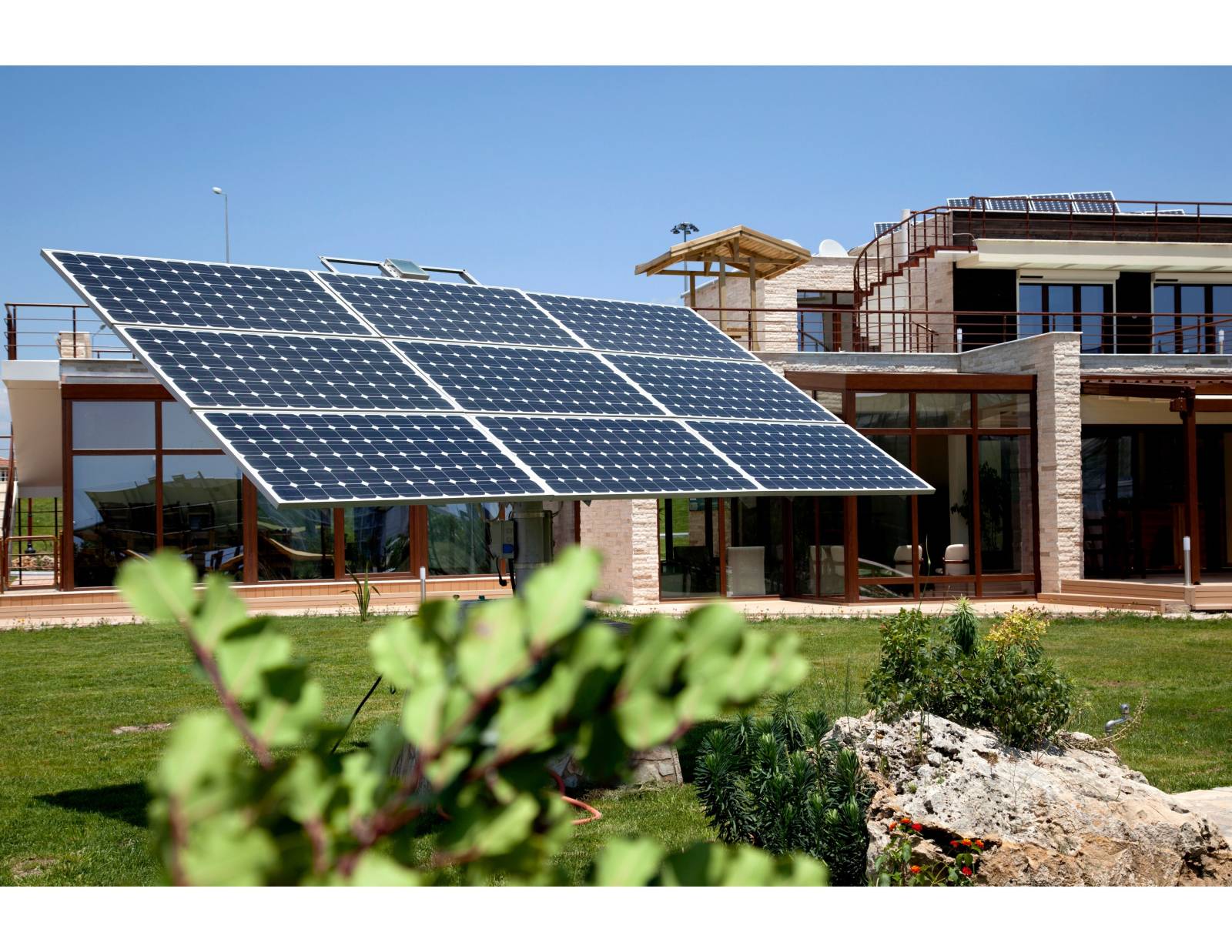découvrez les avantages des panneaux solaires au sol pour une production d'énergie renouvelable optimale. profitez d'une installation facile, d'un rendement élevé et d'une solution écologique pour alimenter votre maison ou votre entreprise.