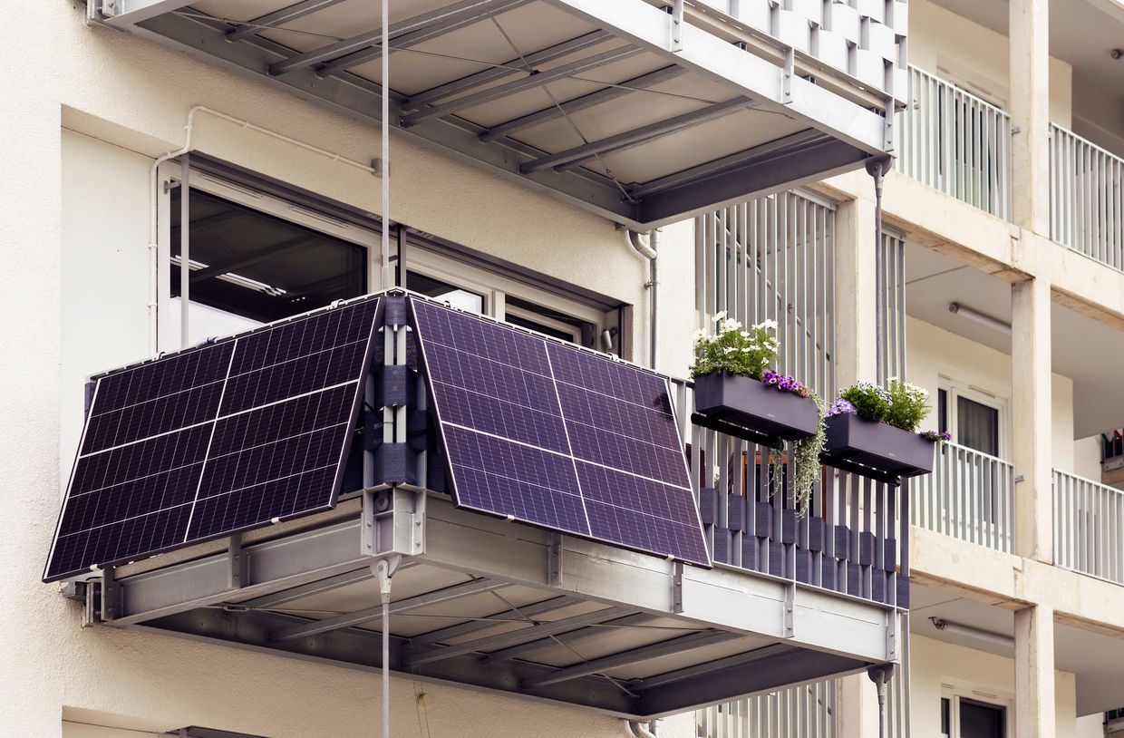 découvrez comment installer des panneaux solaires dans des zones classées tout en respectant les réglementations. optimisez votre production d'énergie renouvelable tout en préservant l'environnement et le patrimoine architectural.