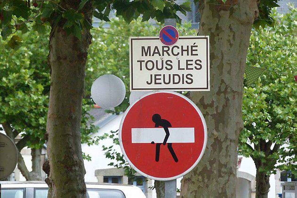 découvrez notre sélection de panneaux variés pour tous vos besoins : panneaux publicitaires, décoratifs ou d'information. idéaux pour les entreprises et les particuliers, nos panneaux sont conçus pour allier qualité et esthétisme. explorez les options qui s'adaptent à vos projets !