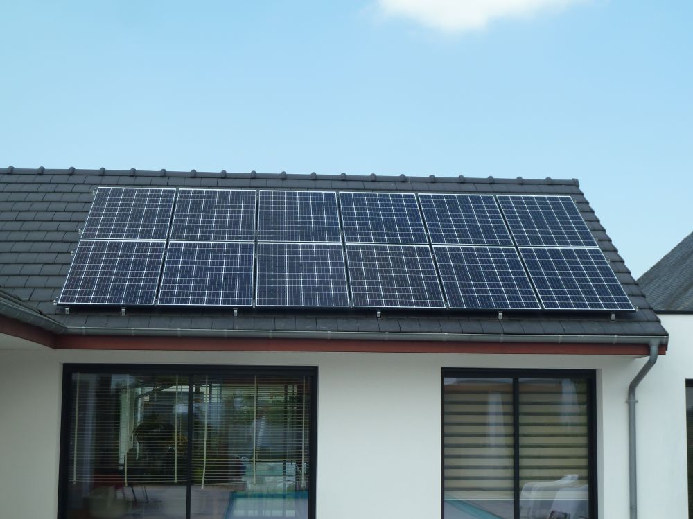 découvrez les avantages des panneaux photovoltaïques pour produire votre propre électricité verte. optimisez votre consommation d'énergie, réduisez vos factures et participez à la transition énergétique grâce à des solutions durables et efficaces.