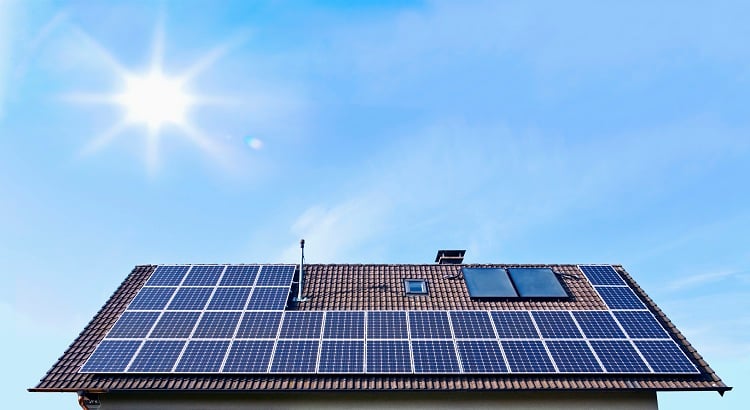 découvrez les avantages des panneaux photovoltaïques pour votre toiture. optez pour une solution écologique et économique qui vous permet de produire votre propre électricité tout en valorisant votre habitat. informez-vous sur l'installation, les aides disponibles et le retour sur investissement.