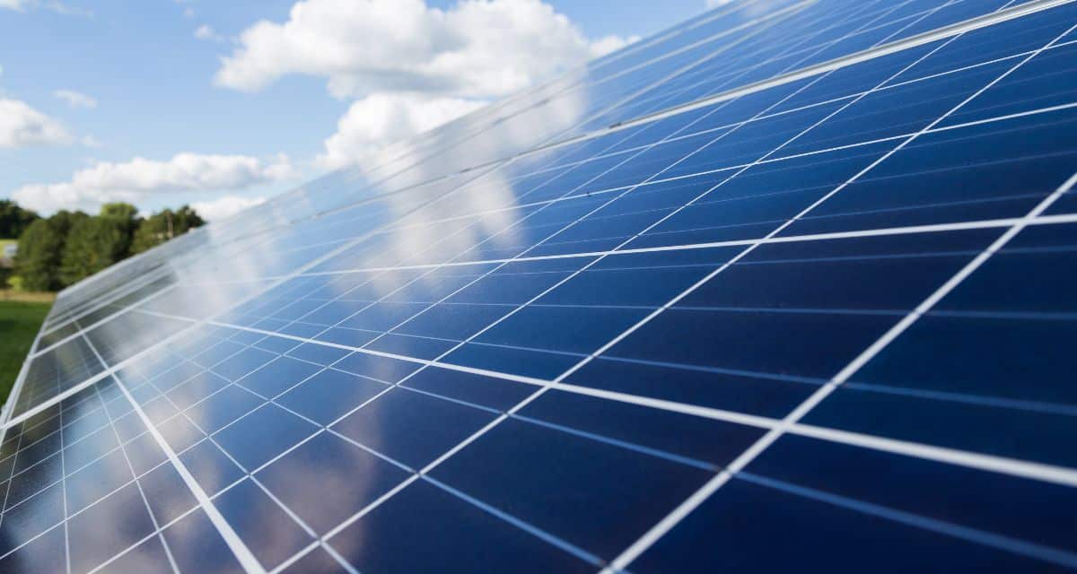 découvrez tout sur les panneaux solaires 9 kw : prix, avantages et options d'installation. optimisez votre consommation d'énergie et réduisez vos factures grâce à des solutions photovoltaïques adaptées à vos besoins.