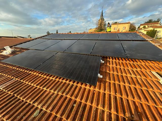 découvrez nos solutions de panneaux solaires en alsace pour une énergie durable et économique. profitez du soleil alsacien tout en réduisant votre empreinte carbone et vos factures d'électricité. contactez-nous pour un devis personnalisé.